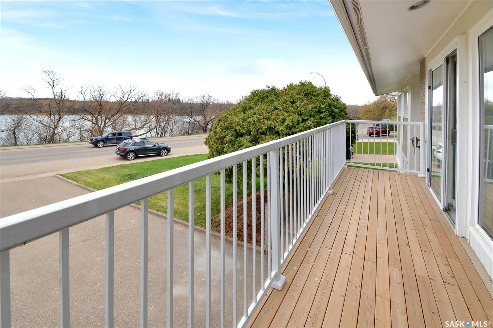 2113 Spadina CRESCENT E