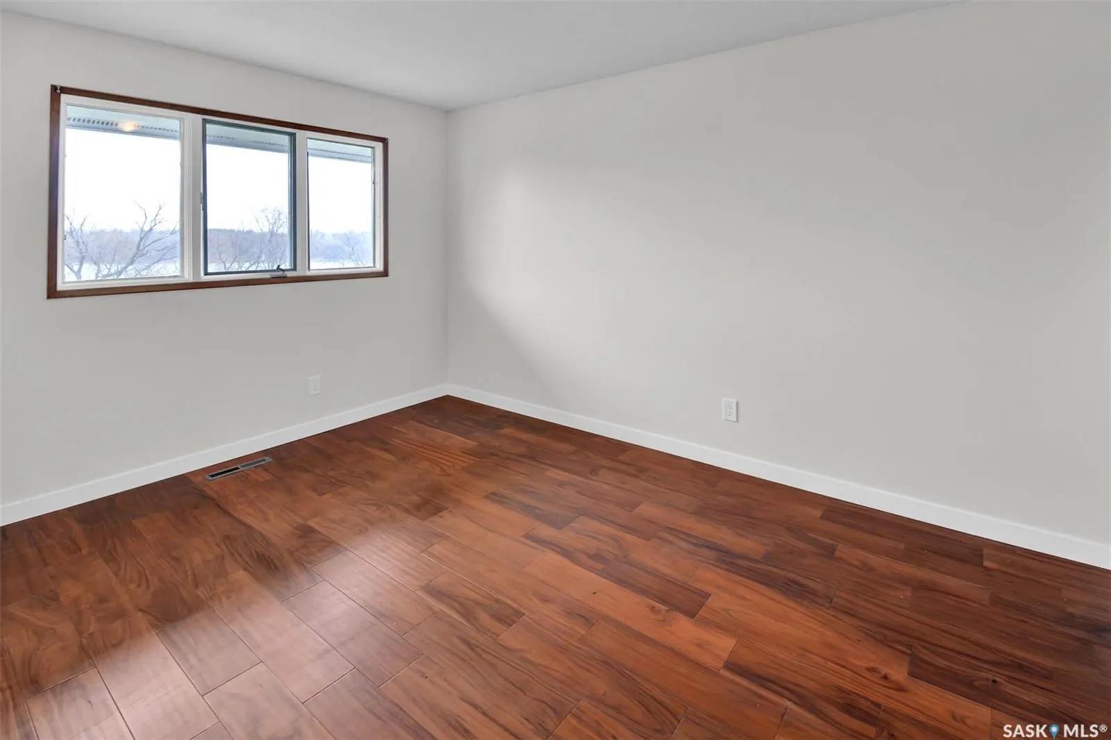 2113 Spadina CRESCENT E