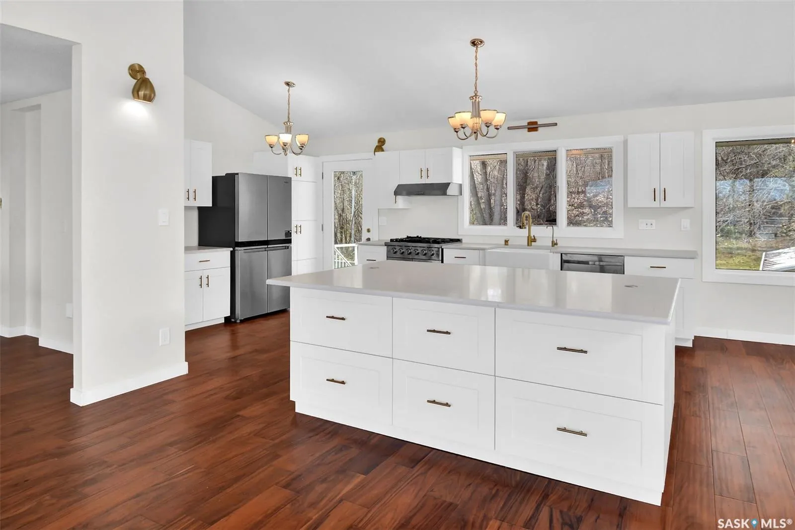 2113 Spadina CRESCENT E