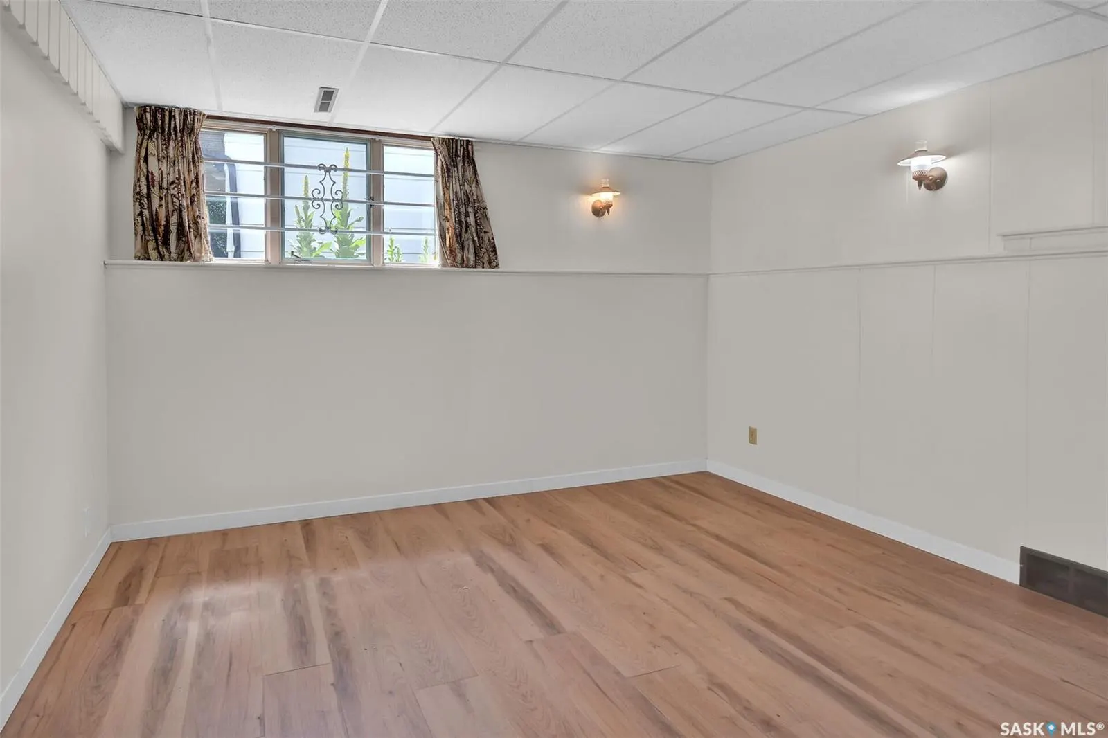 2113 Spadina CRESCENT E