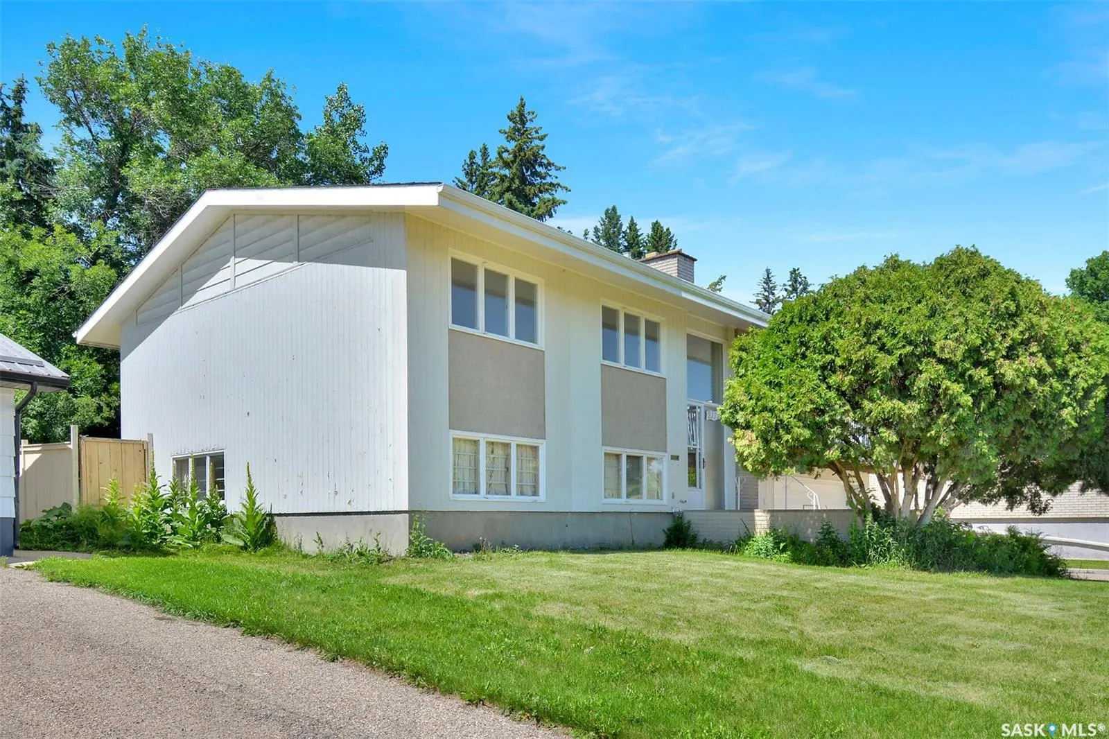 2113 Spadina CRESCENT E