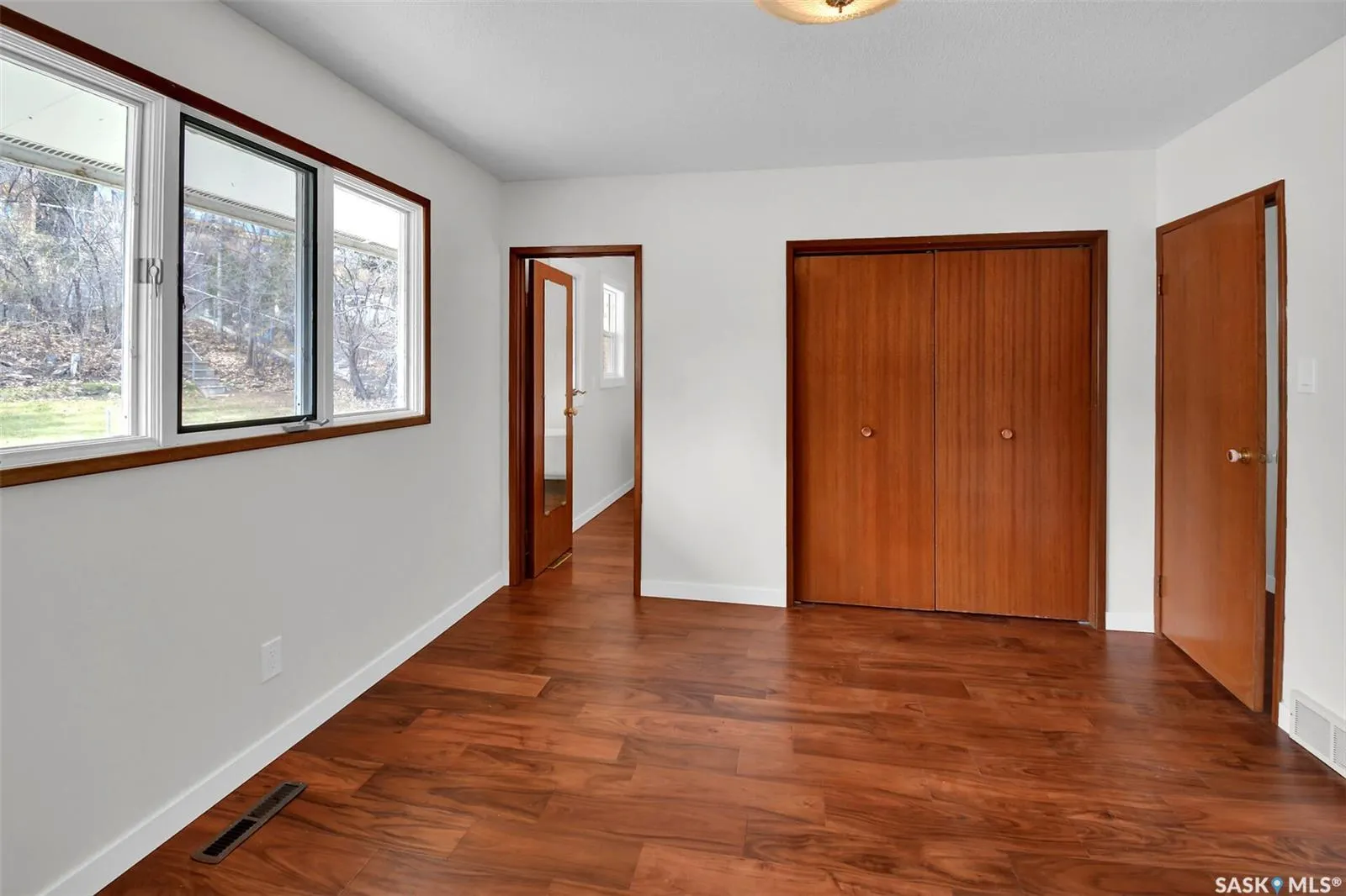 2113 Spadina CRESCENT E