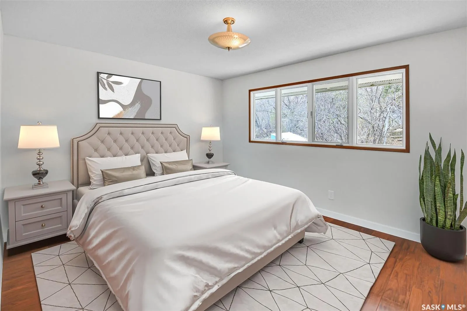 2113 Spadina CRESCENT E
