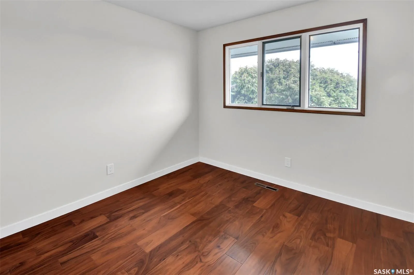 2113 Spadina CRESCENT E