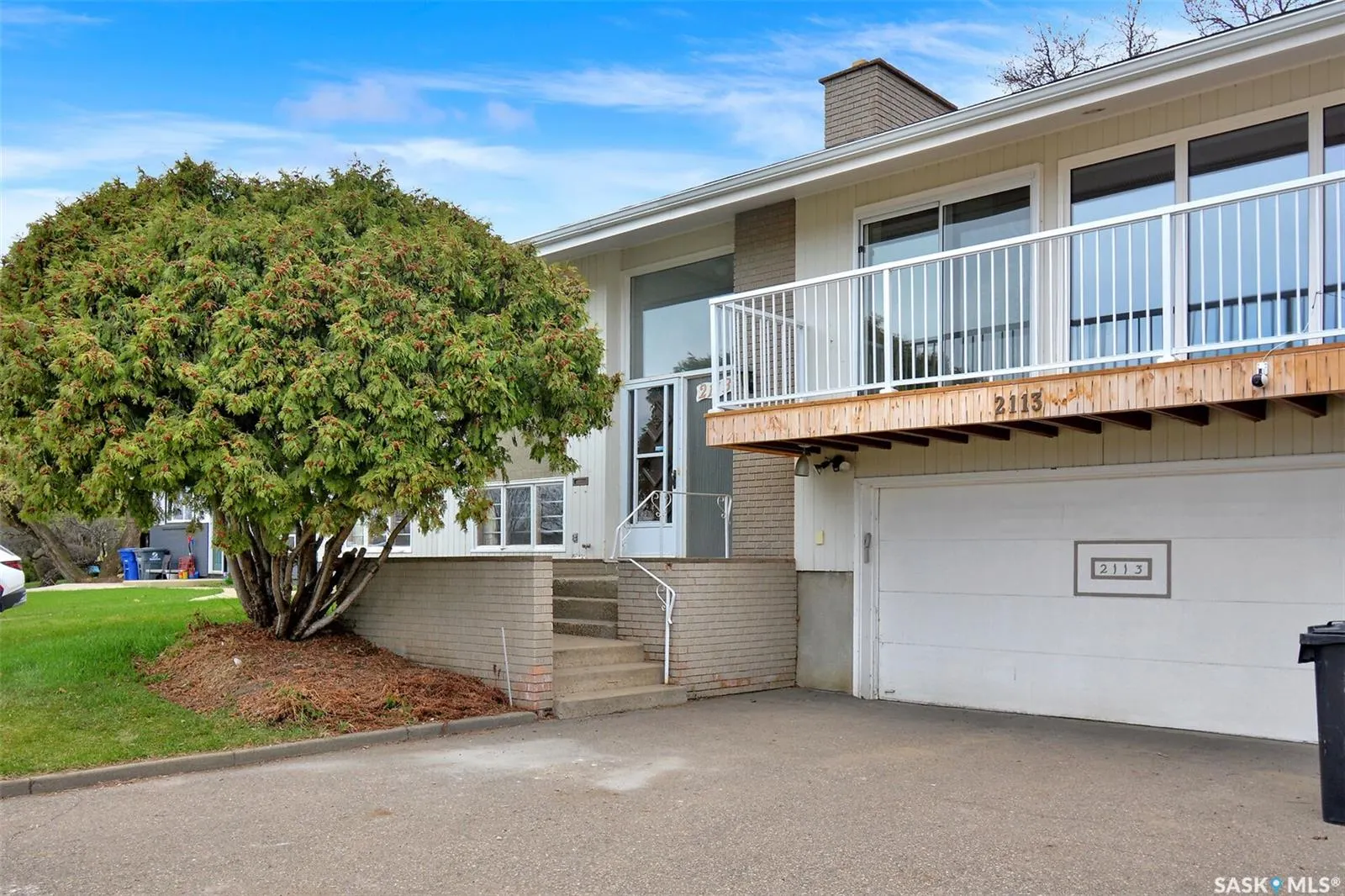 2113 Spadina CRESCENT E