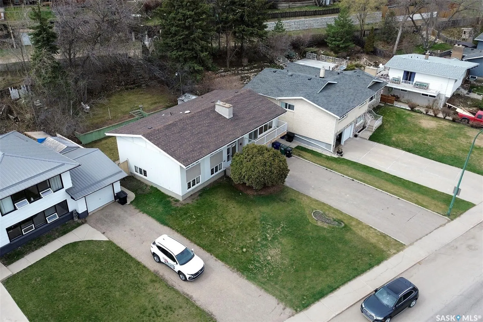 2113 Spadina CRESCENT E