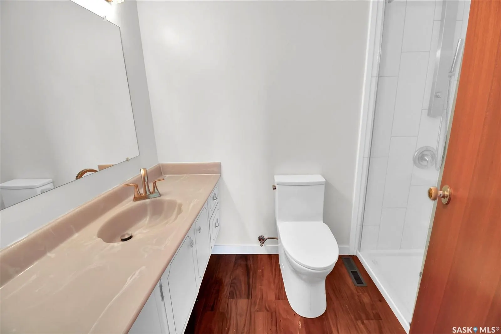 2113 Spadina CRESCENT E