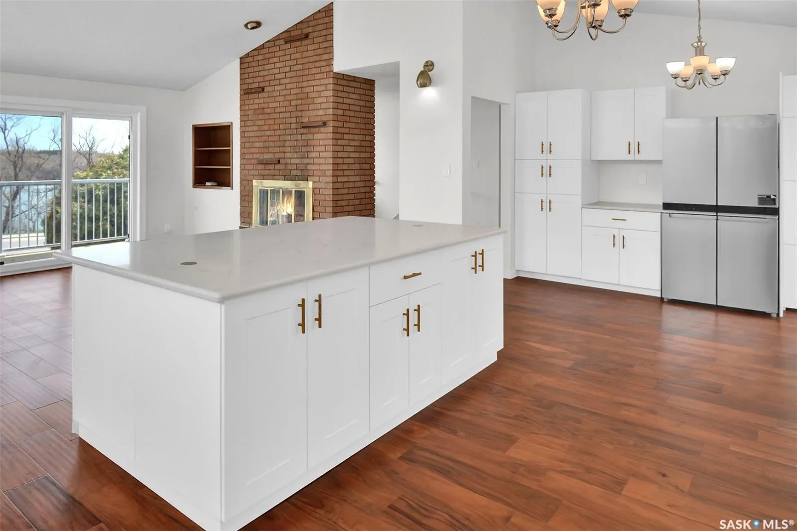 2113 Spadina CRESCENT E