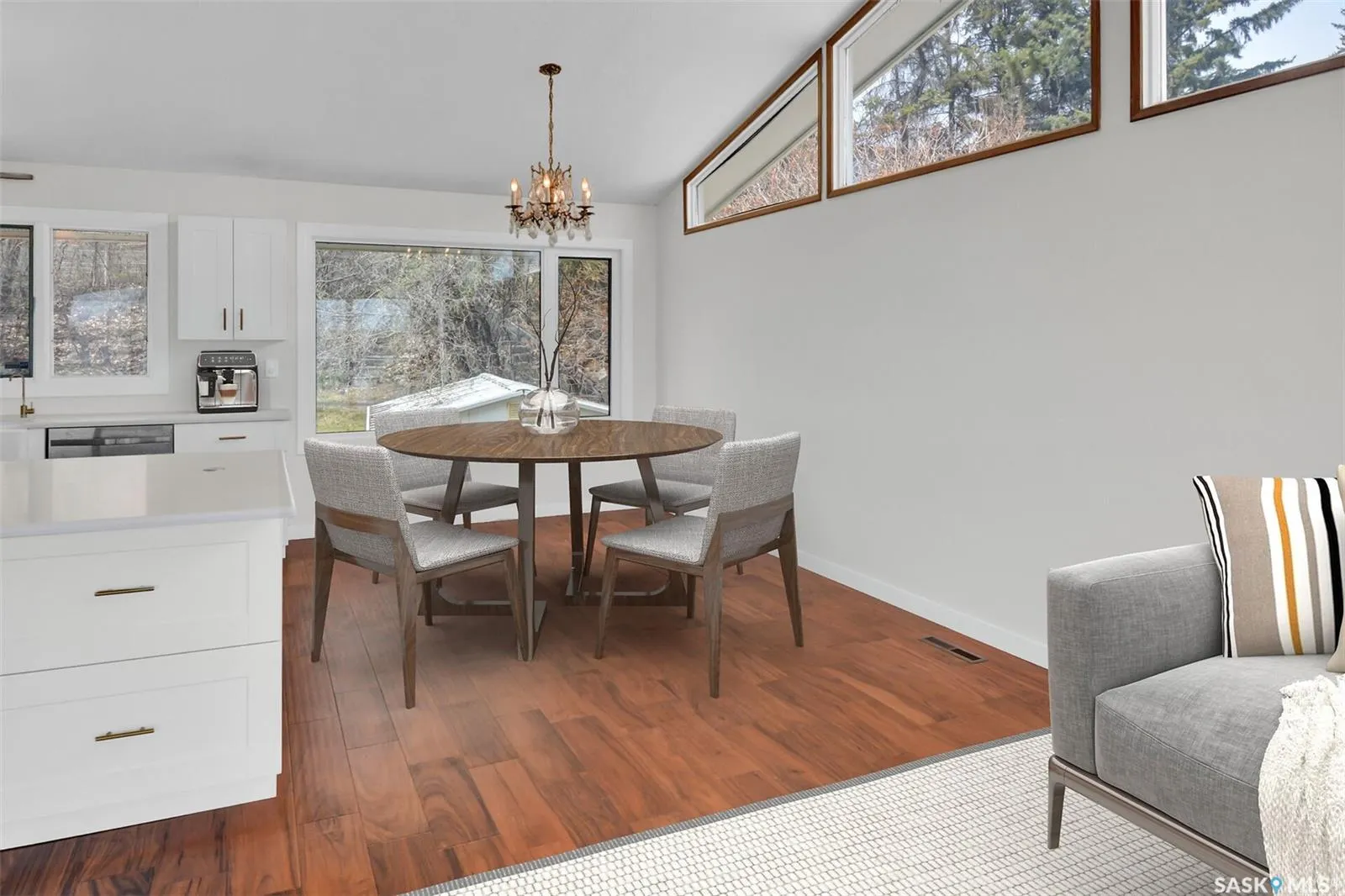 2113 Spadina CRESCENT E