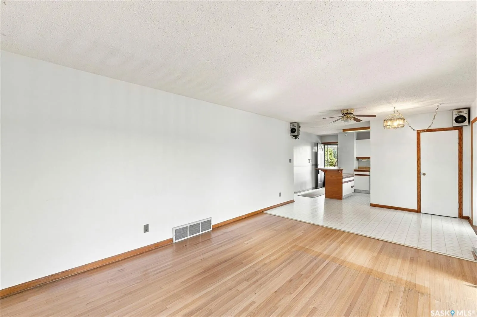1564 Horace STREET