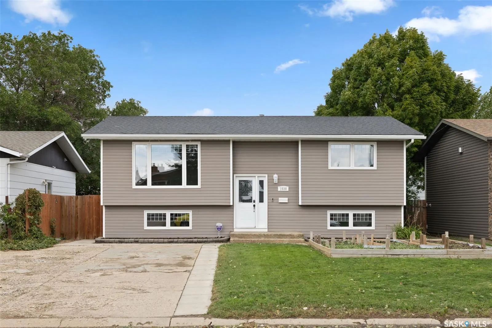 1538 SPADINA STREET W