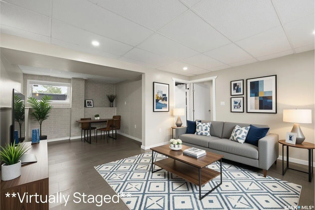 1538 SPADINA STREET W