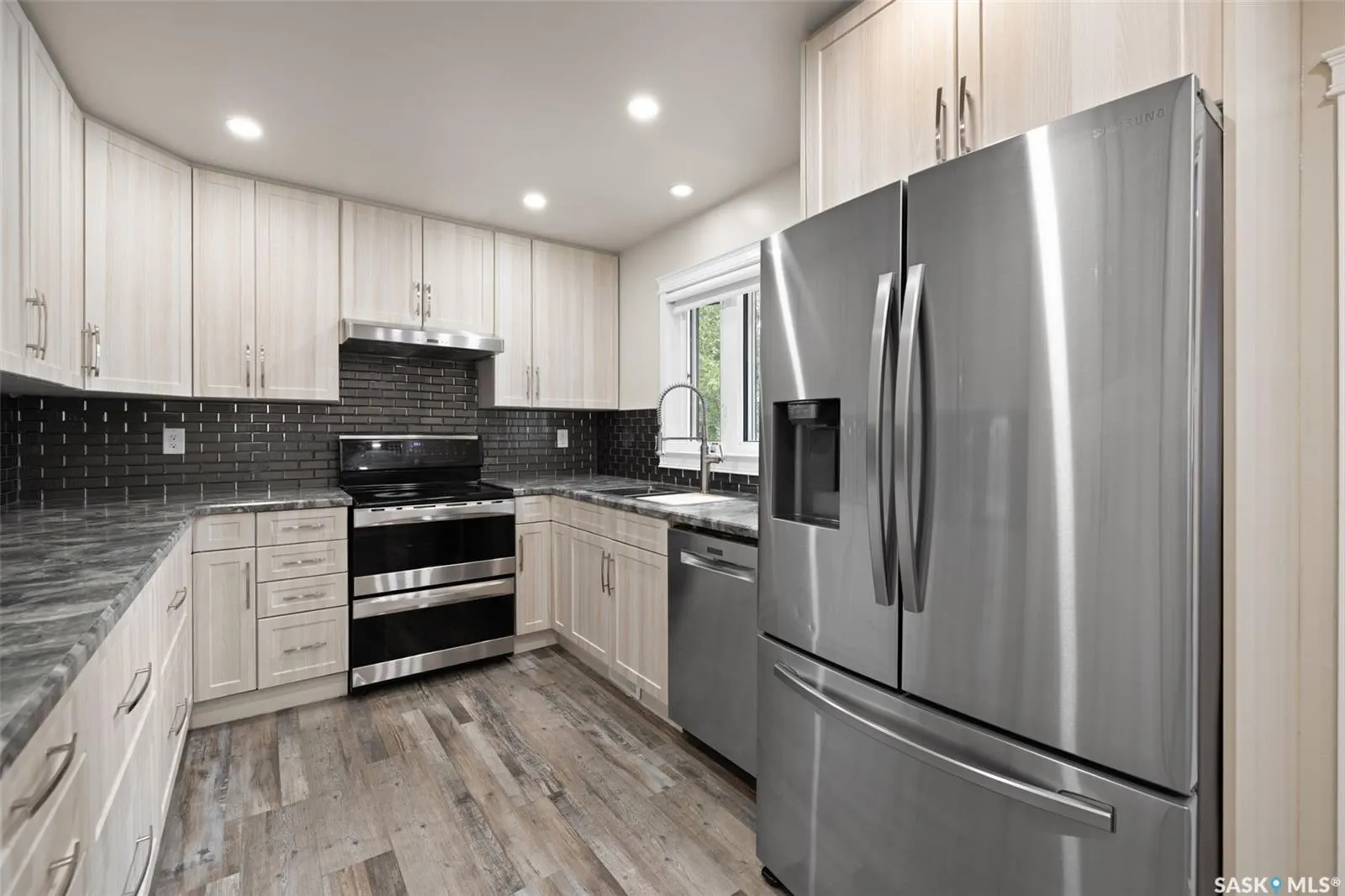 1538 SPADINA STREET W