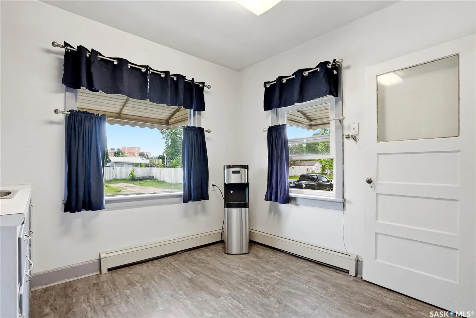 201 P AVENUE N