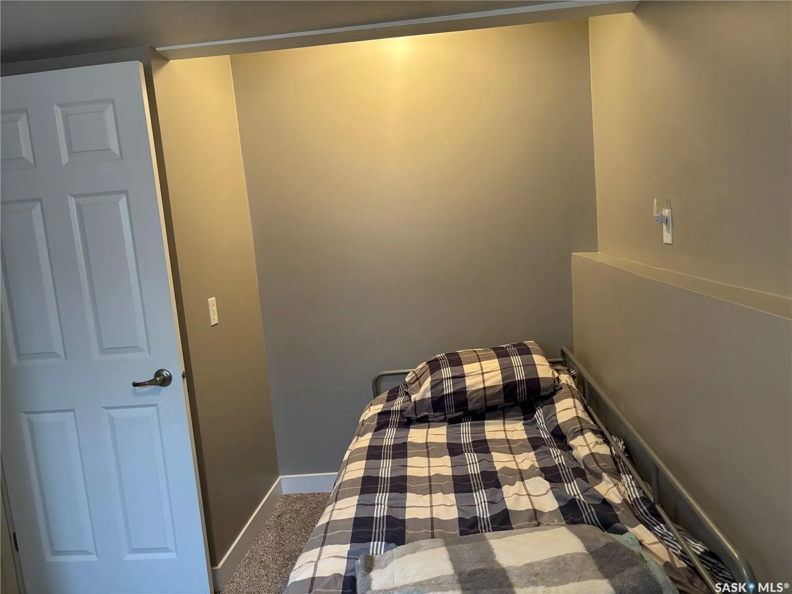 1348 Princess CRESCENT