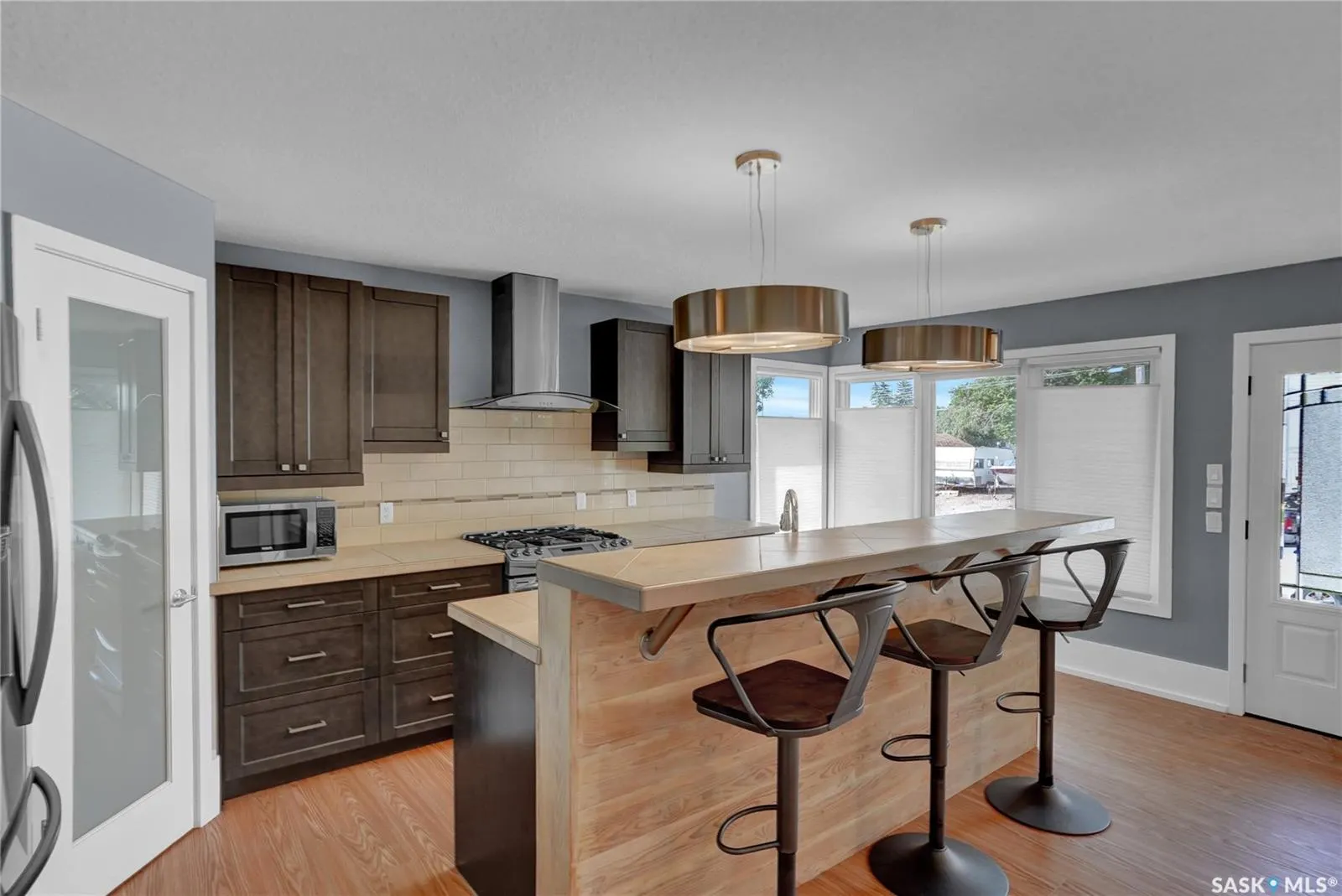 877 Elgin AVENUE