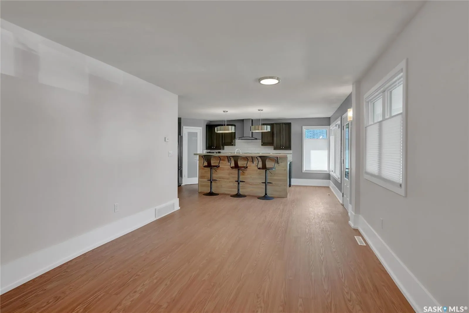 877 Elgin AVENUE