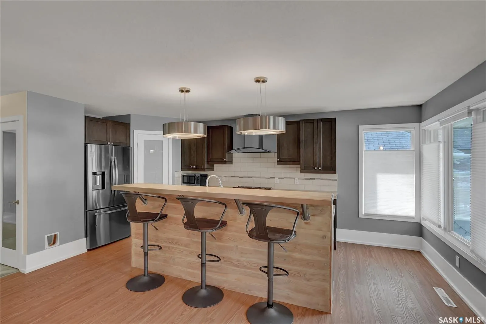 877 Elgin AVENUE