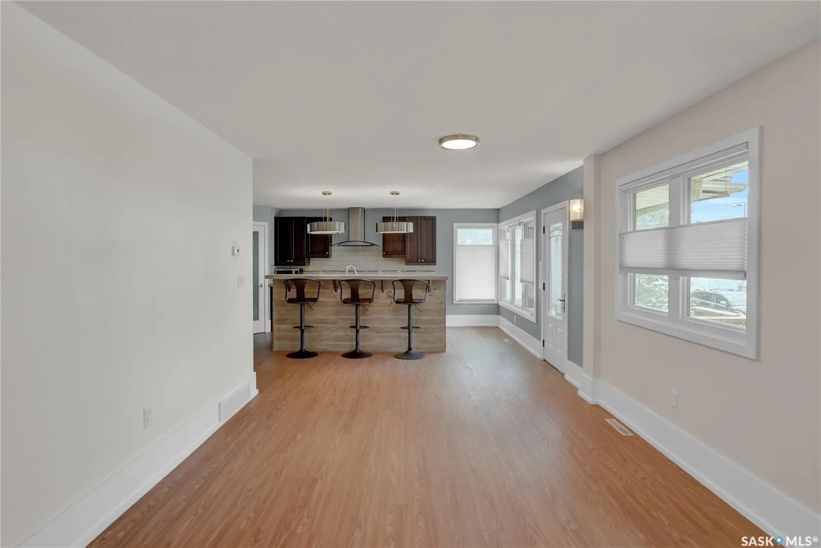 877 Elgin AVENUE