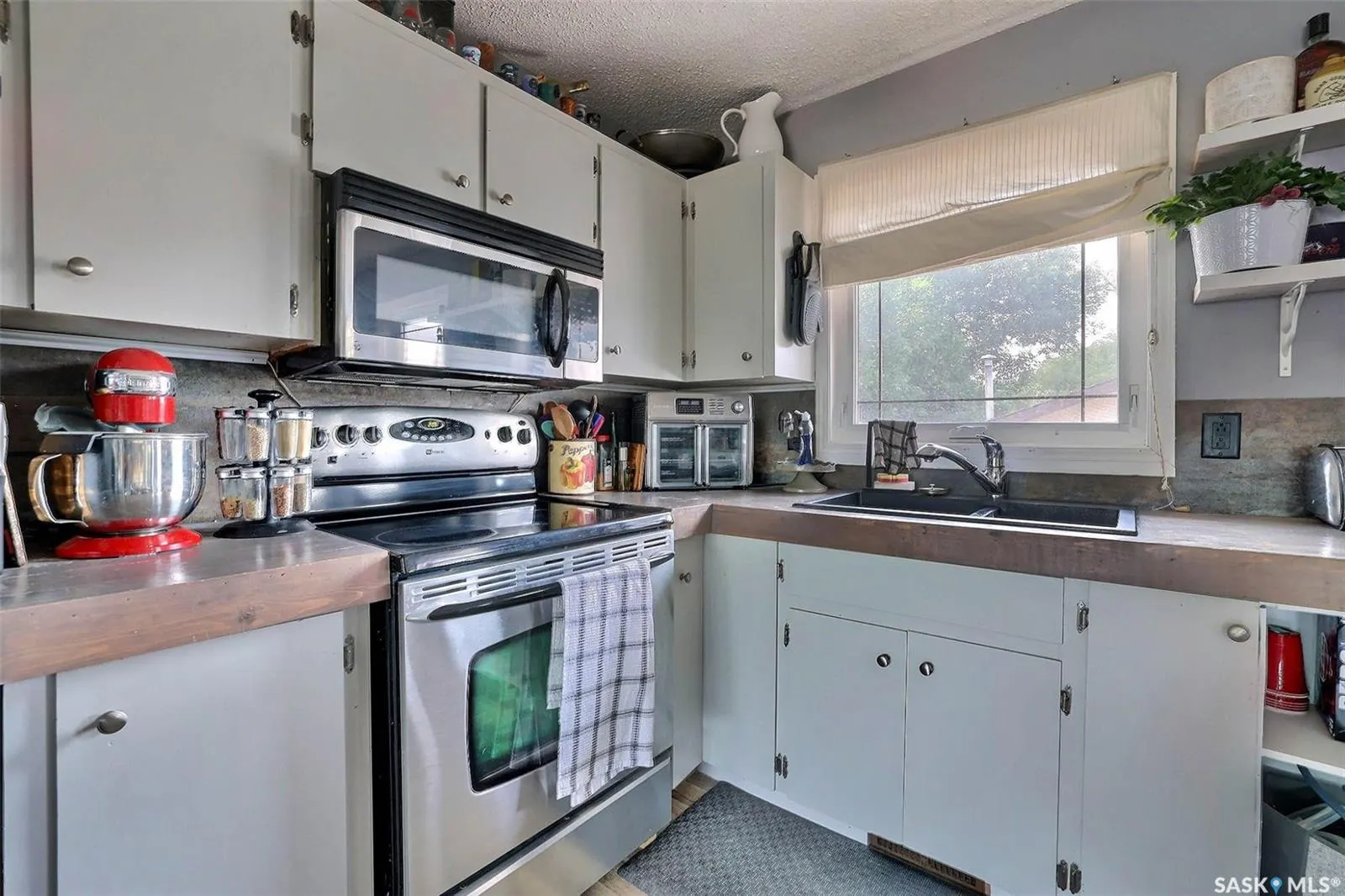 86 Straub CRESCENT