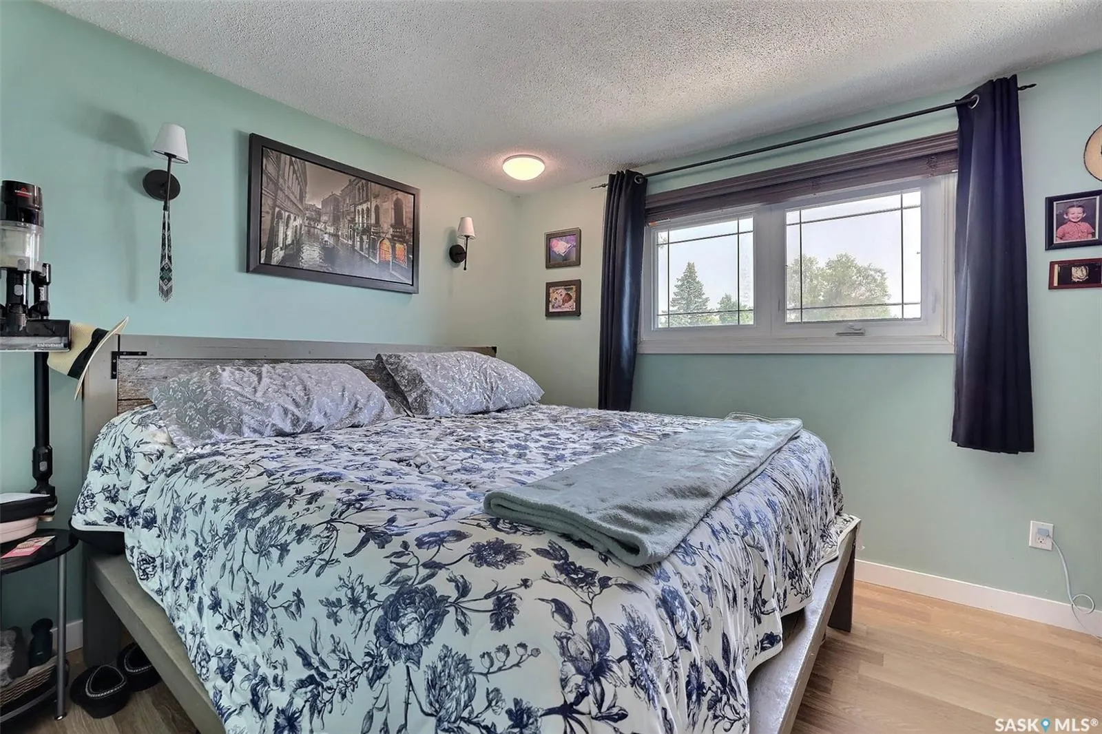 86 Straub CRESCENT