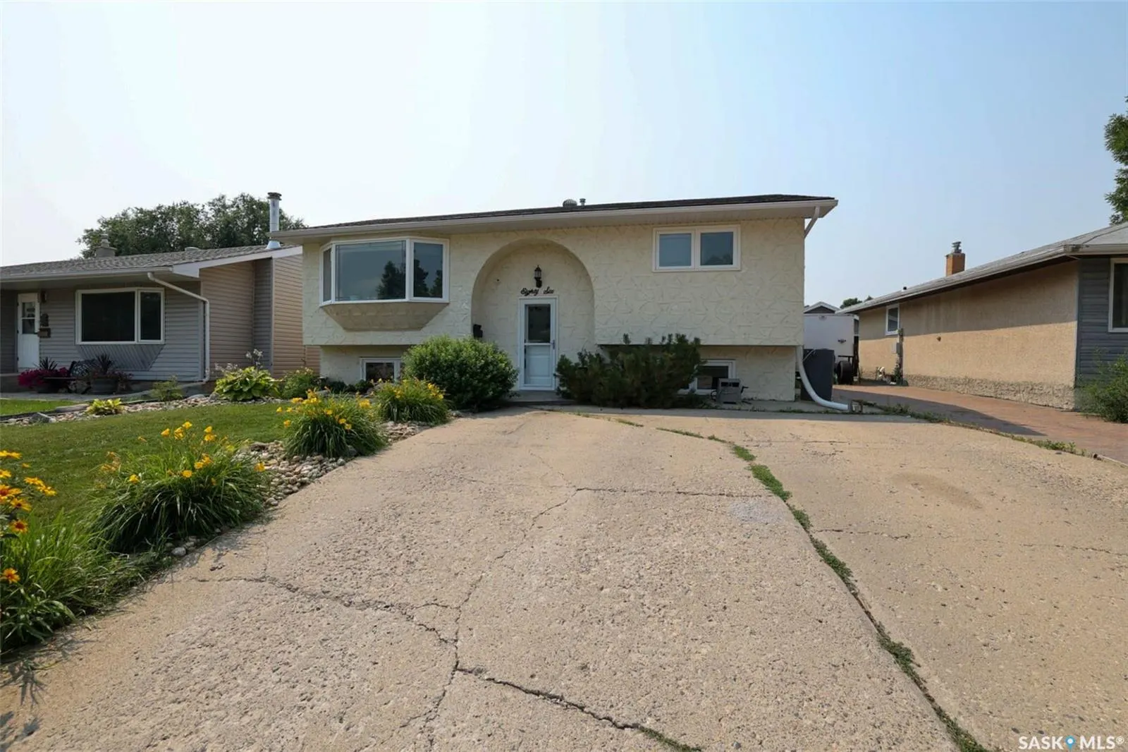 86 Straub CRESCENT