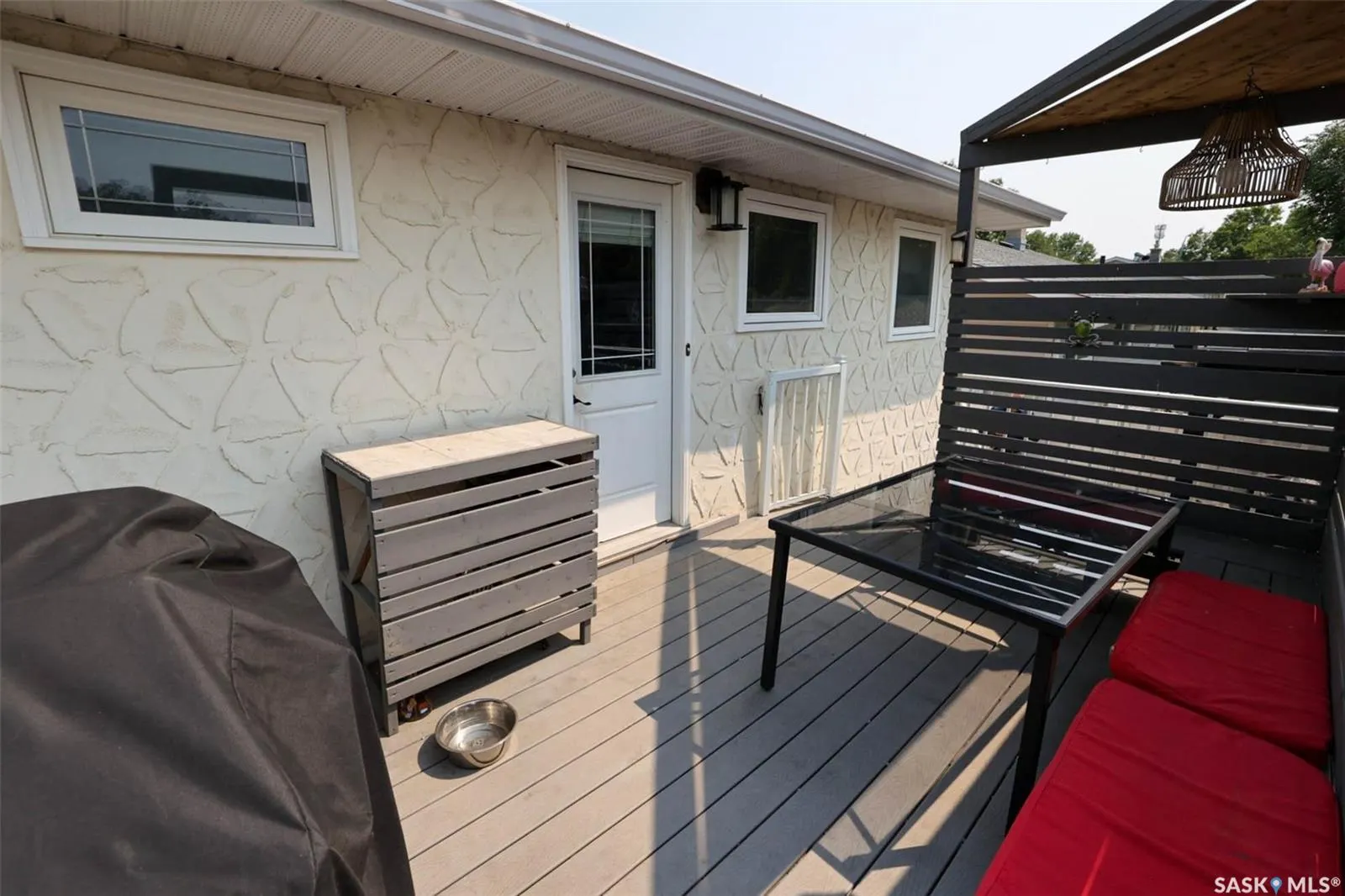 86 Straub CRESCENT