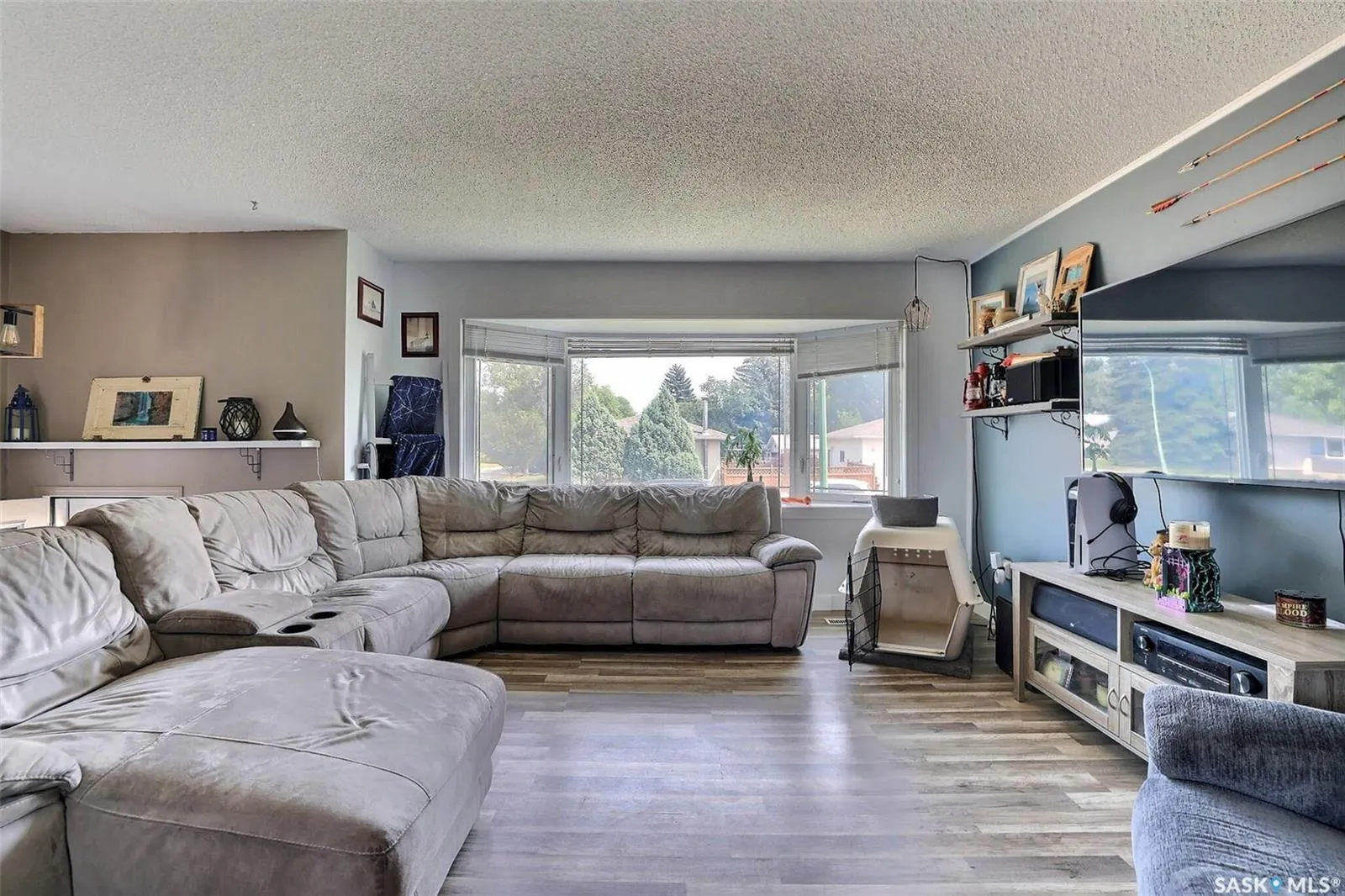 86 Straub CRESCENT