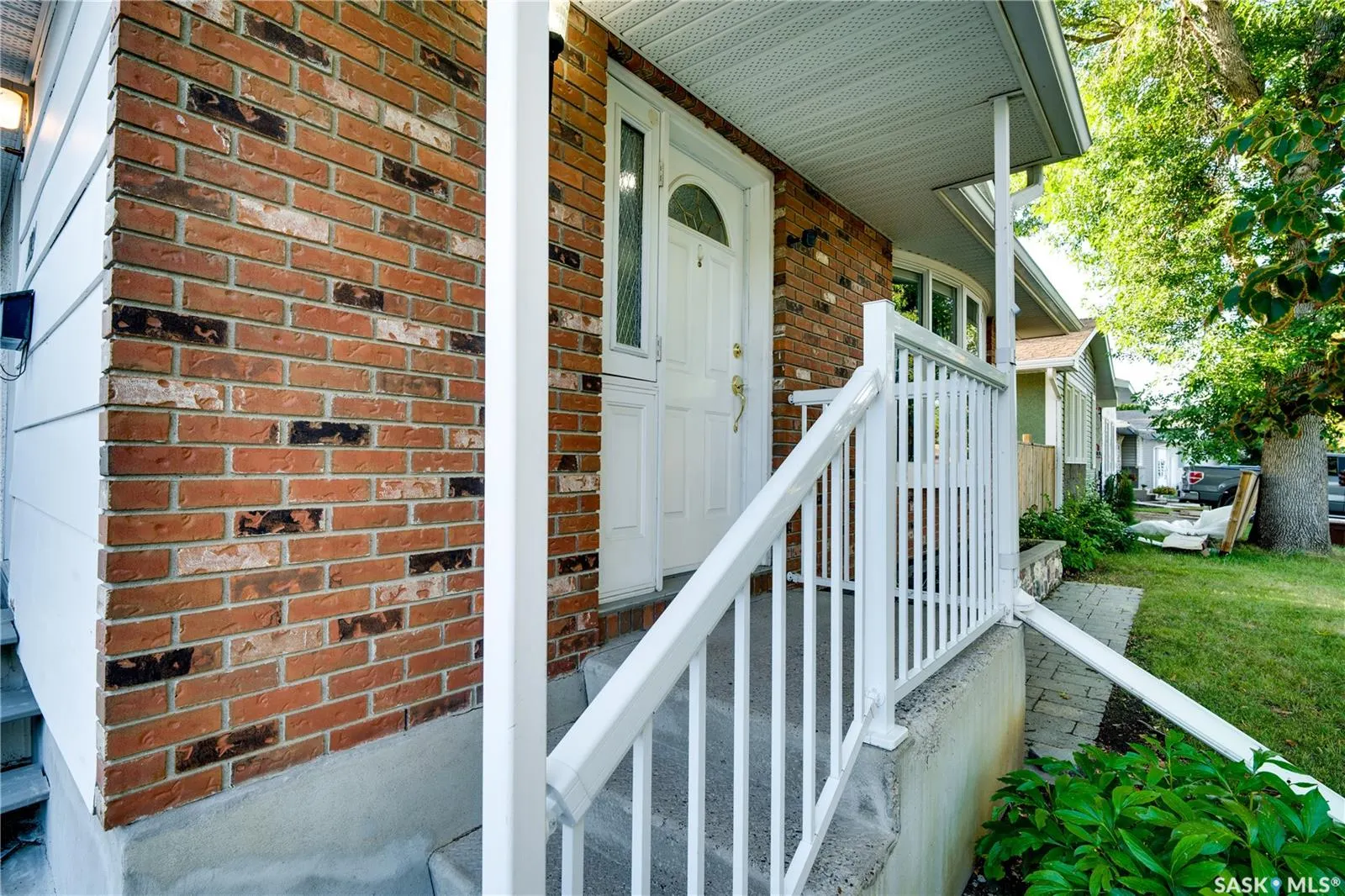 1304 Queen CRESCENT