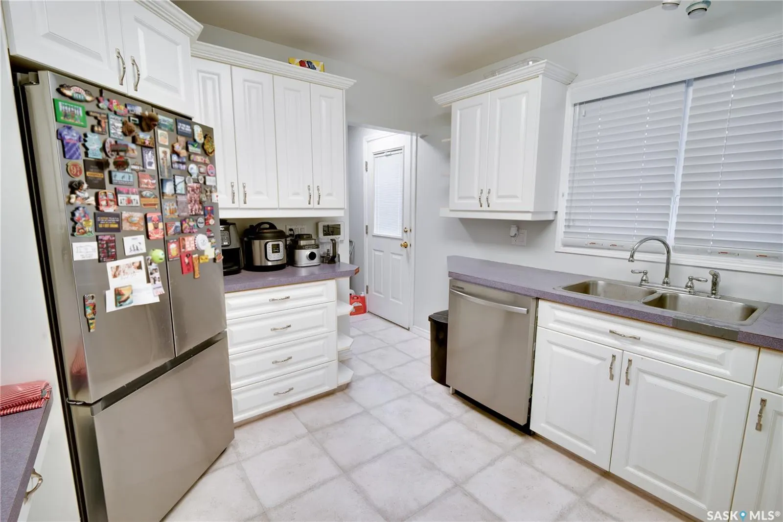 1304 Queen CRESCENT