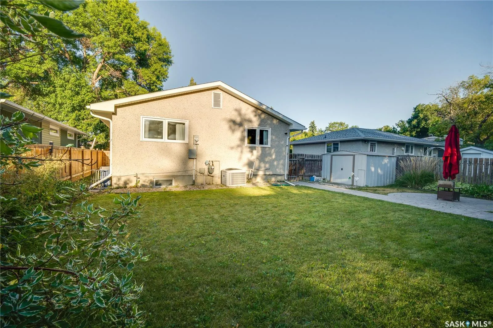 1304 Queen CRESCENT