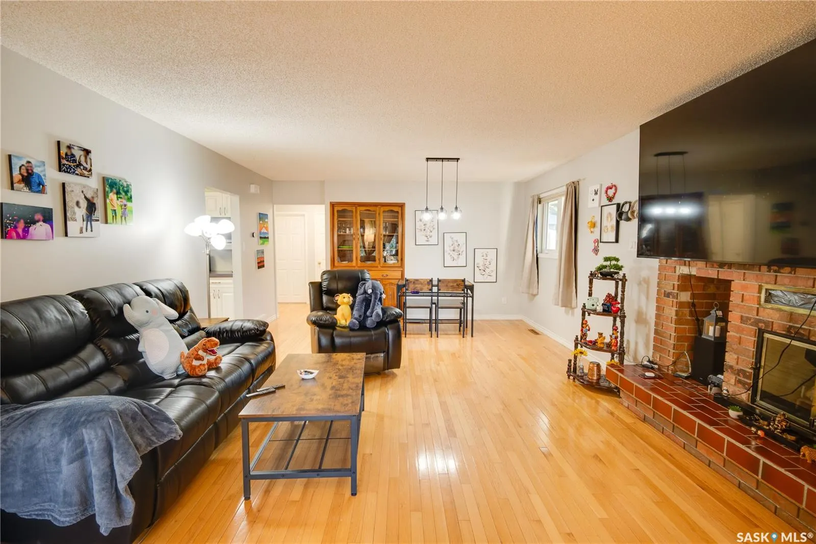 1304 Queen CRESCENT