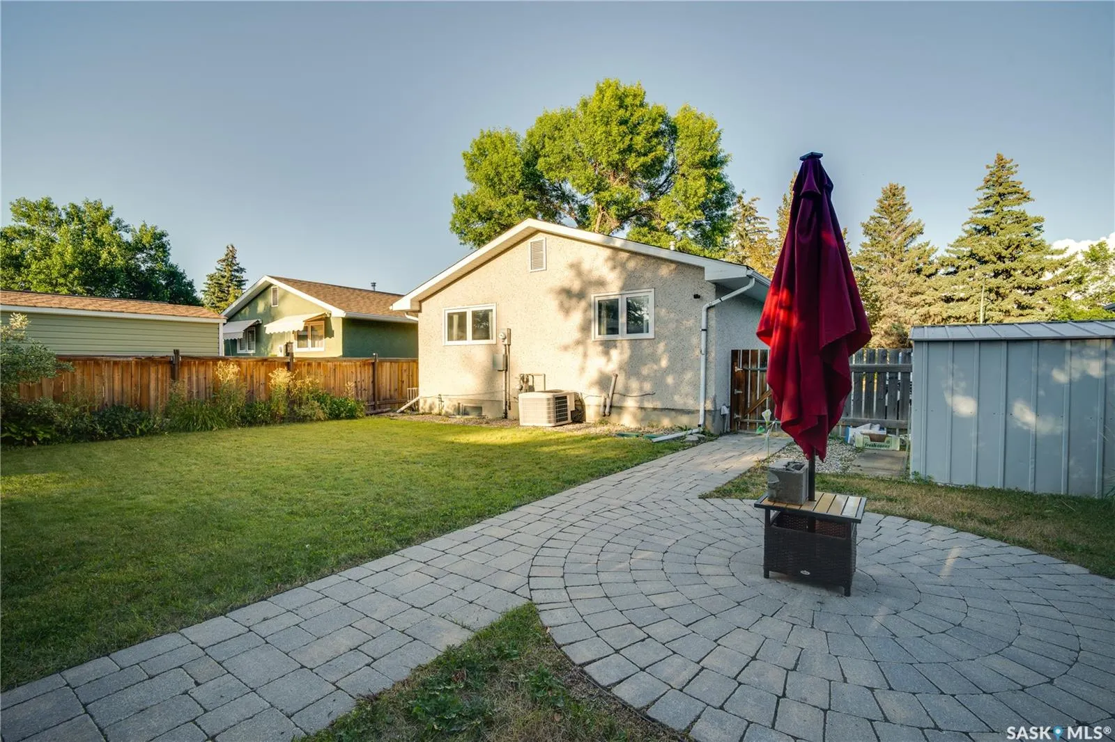 1304 Queen CRESCENT