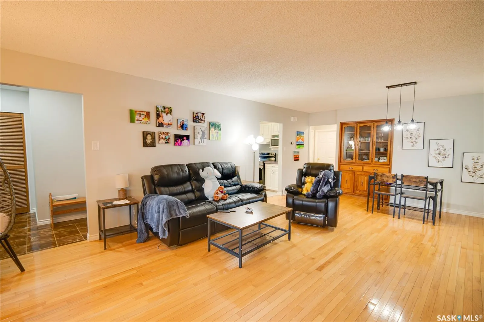 1304 Queen CRESCENT
