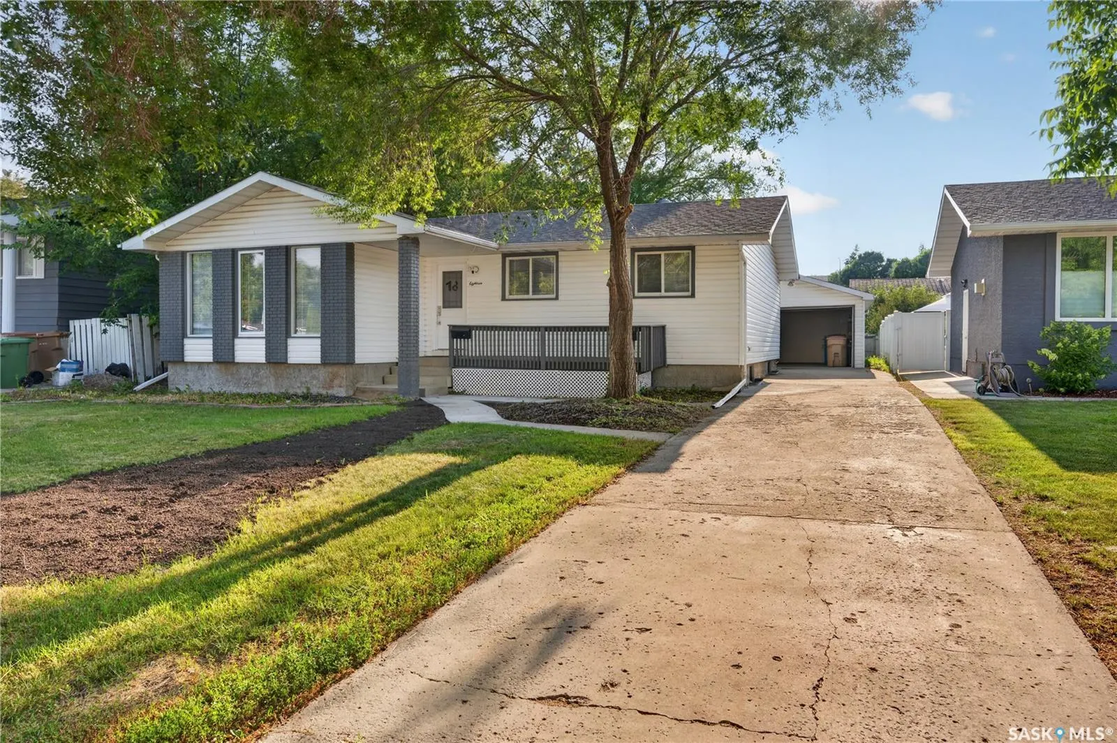 18 University Park DRIVE