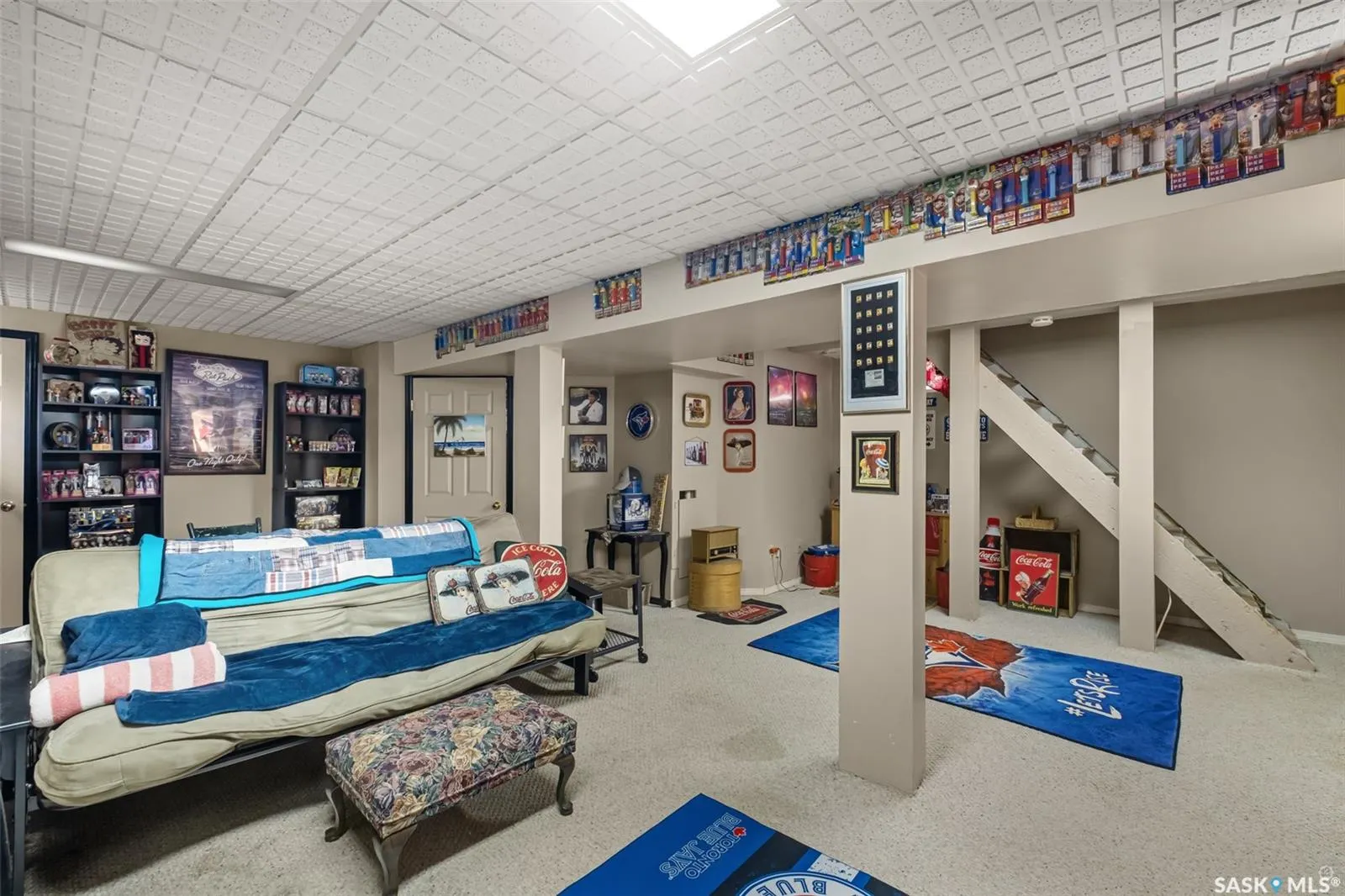 512 12th STREET W