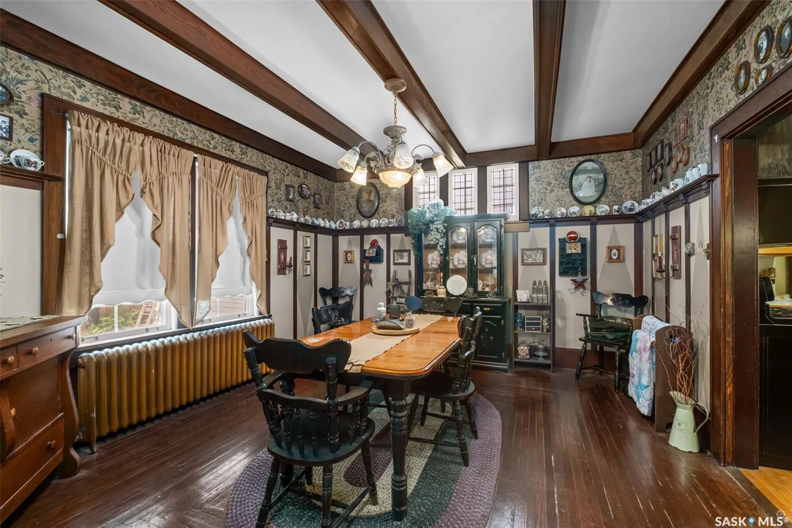 512 12th STREET W