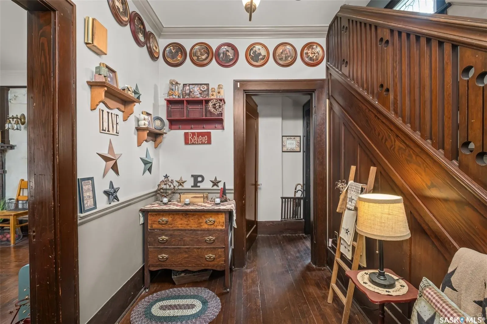 512 12th STREET W
