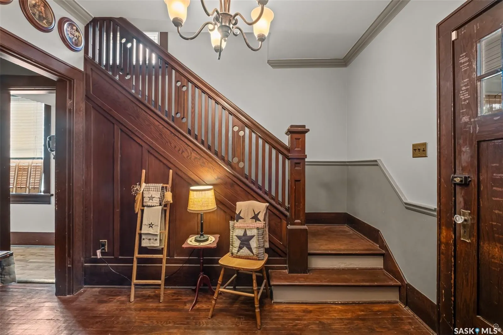 512 12th STREET W