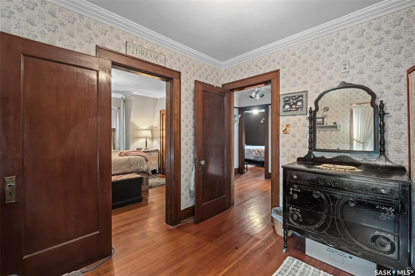 512 12th STREET W