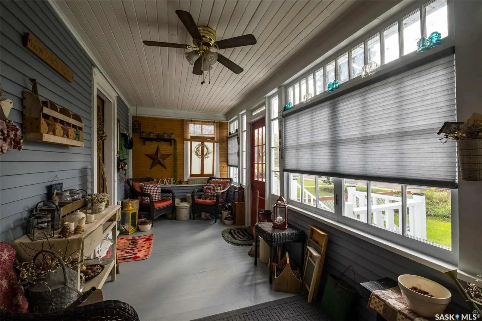 512 12th STREET W