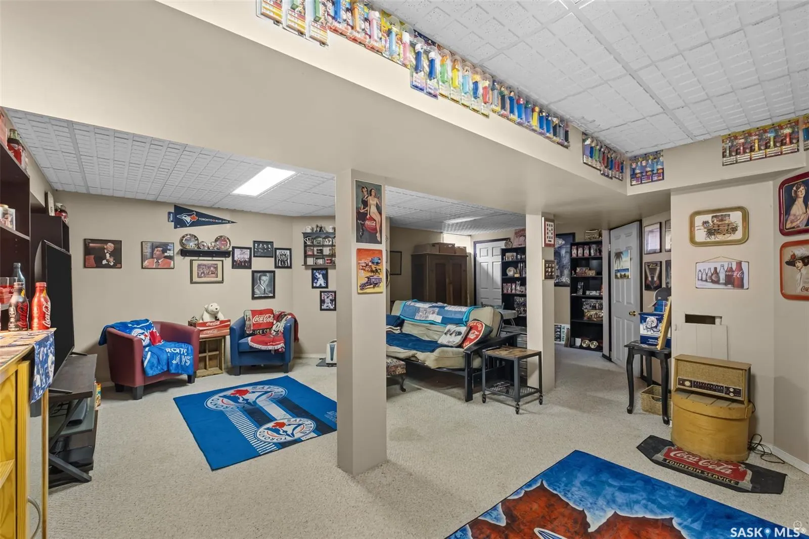 512 12th STREET W