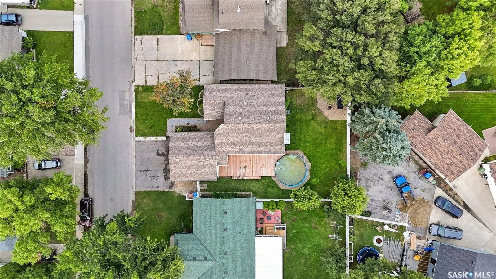 875 Seymour CRESCENT