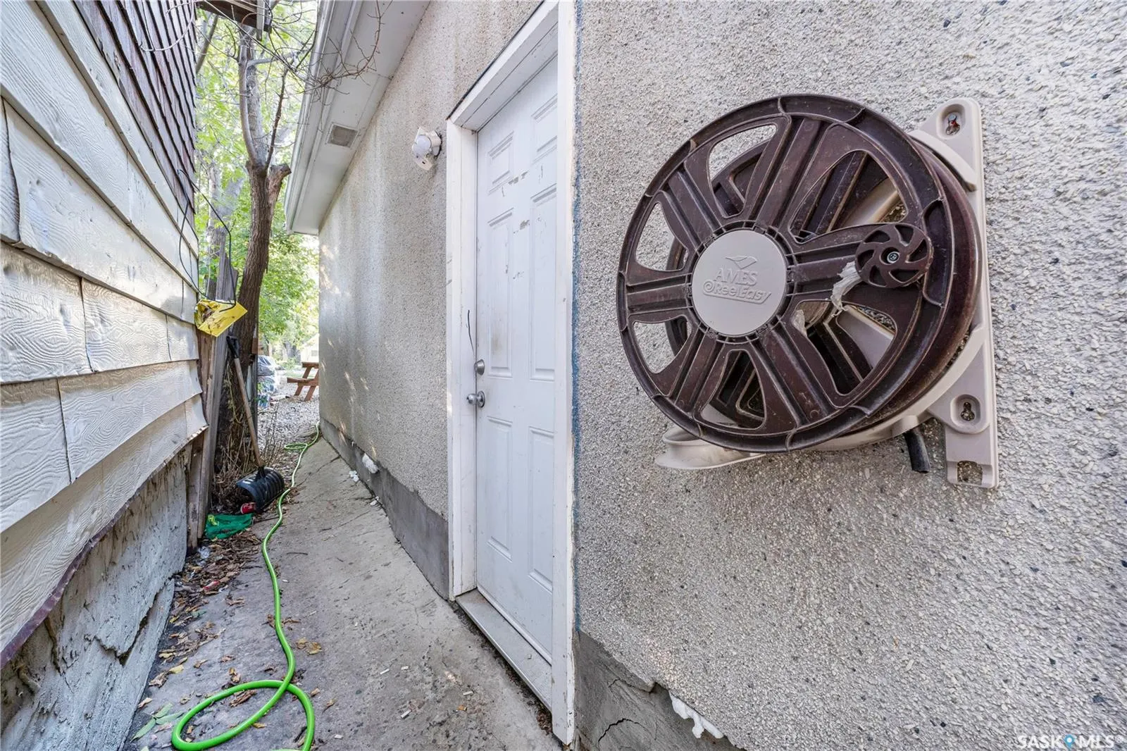 1142 Retallack STREET
