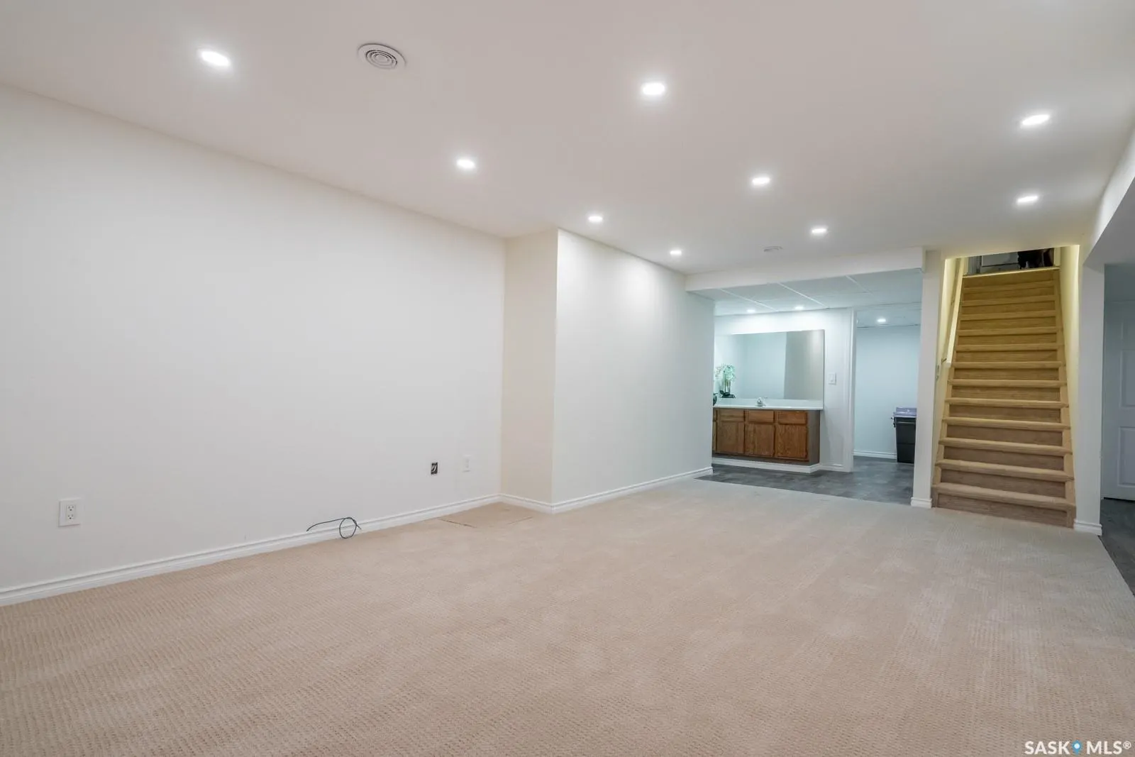 127 Rogers ROAD