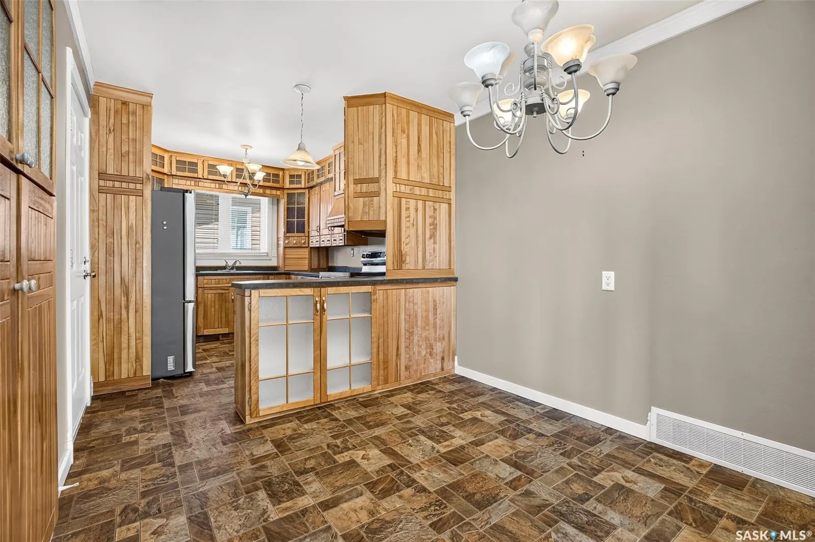 65 Edelweiss CRESCENT