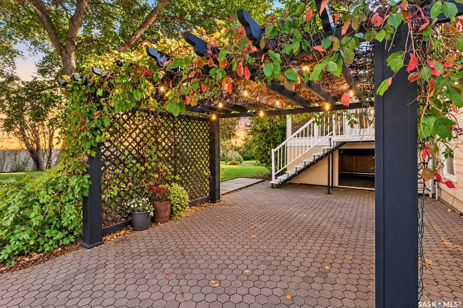 65 Edelweiss CRESCENT