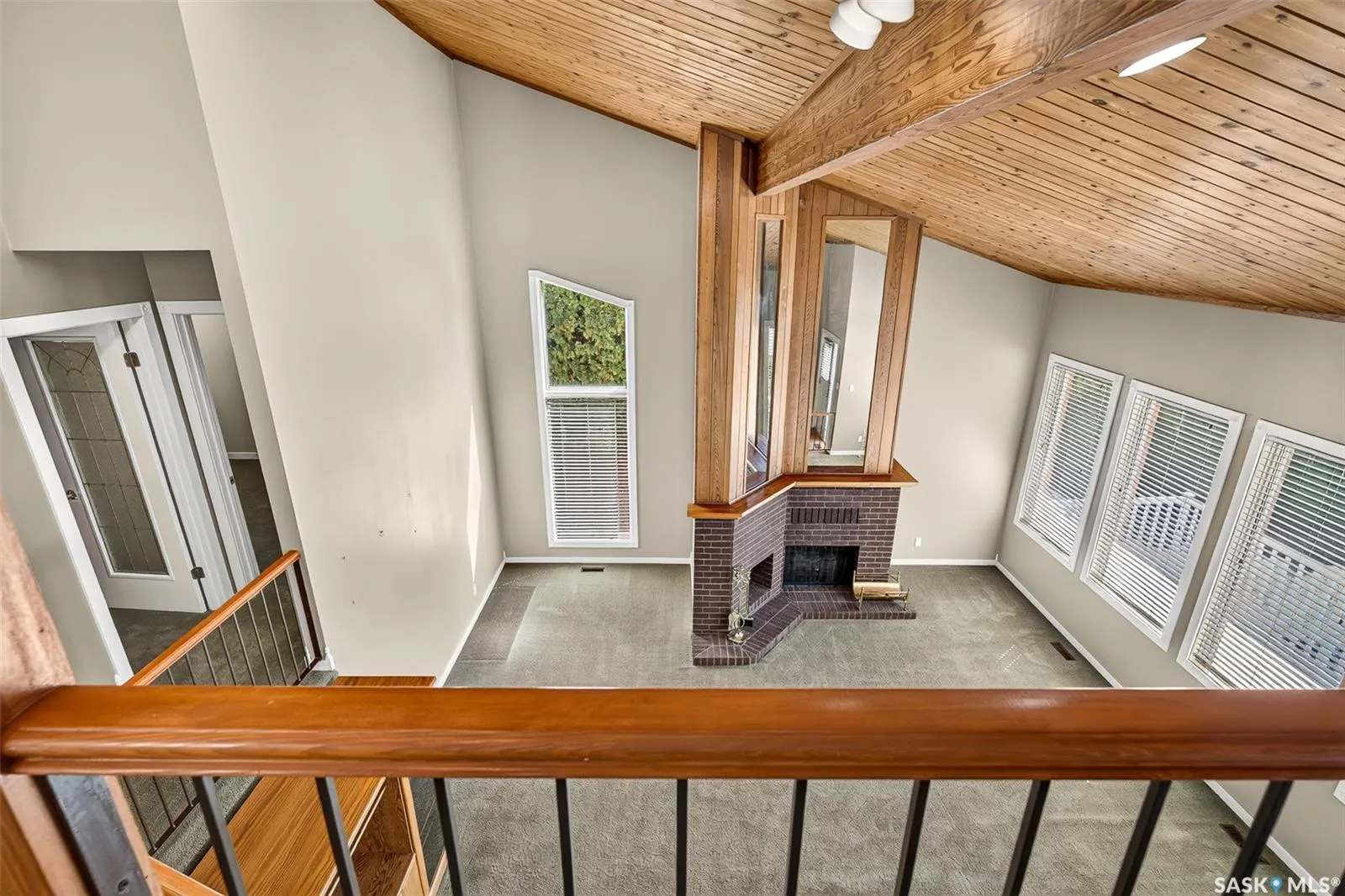 65 Edelweiss CRESCENT
