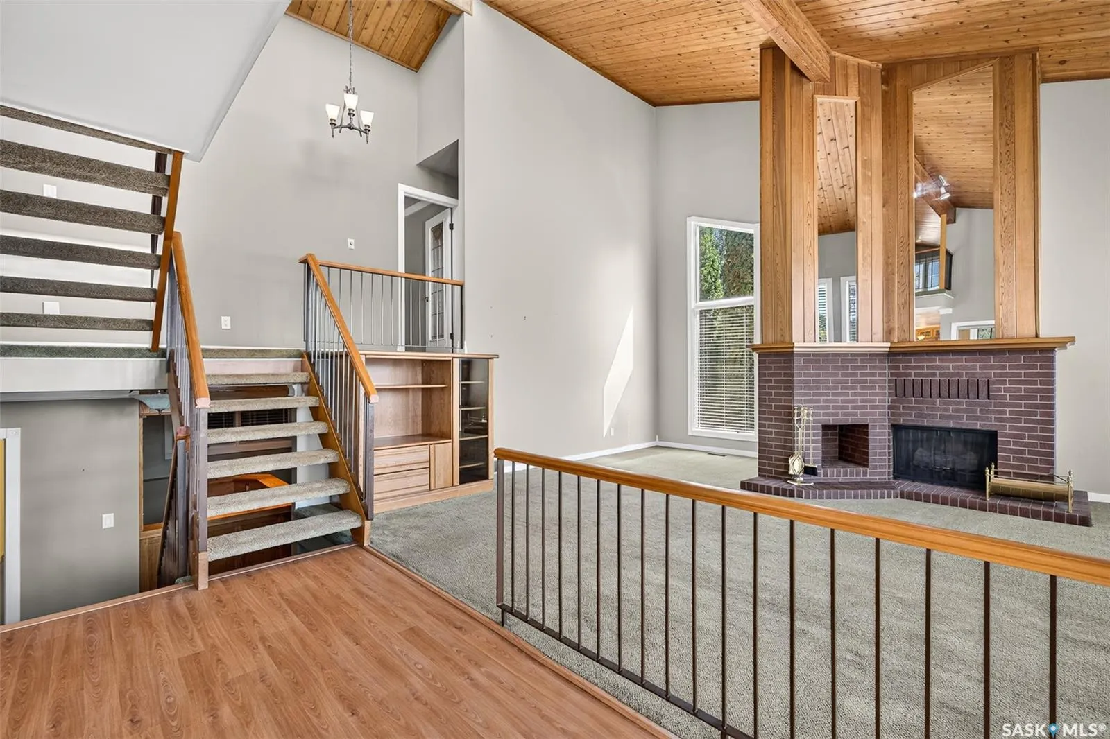 65 Edelweiss CRESCENT