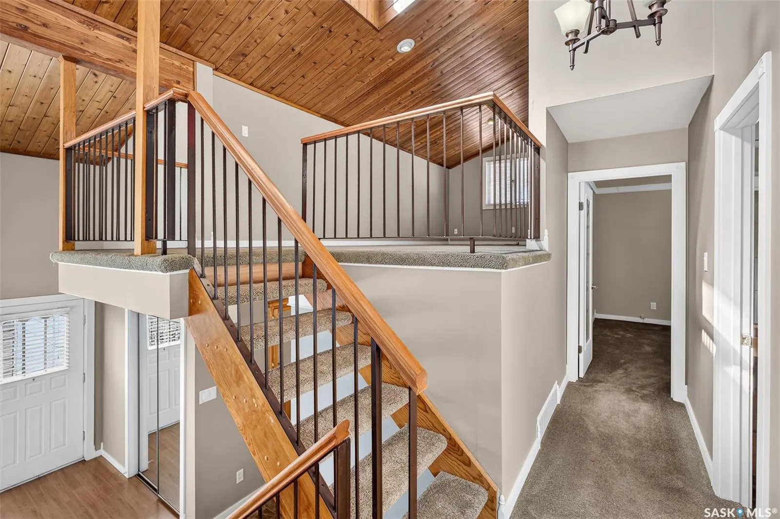 65 Edelweiss CRESCENT